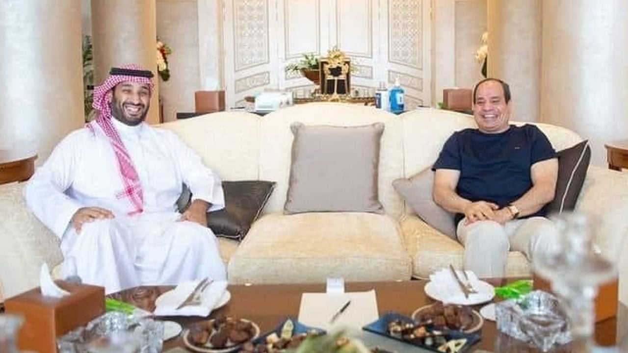 السيسي يؤكد لولي العهد اعتزازه بالعلاقات المصرية - السعودية