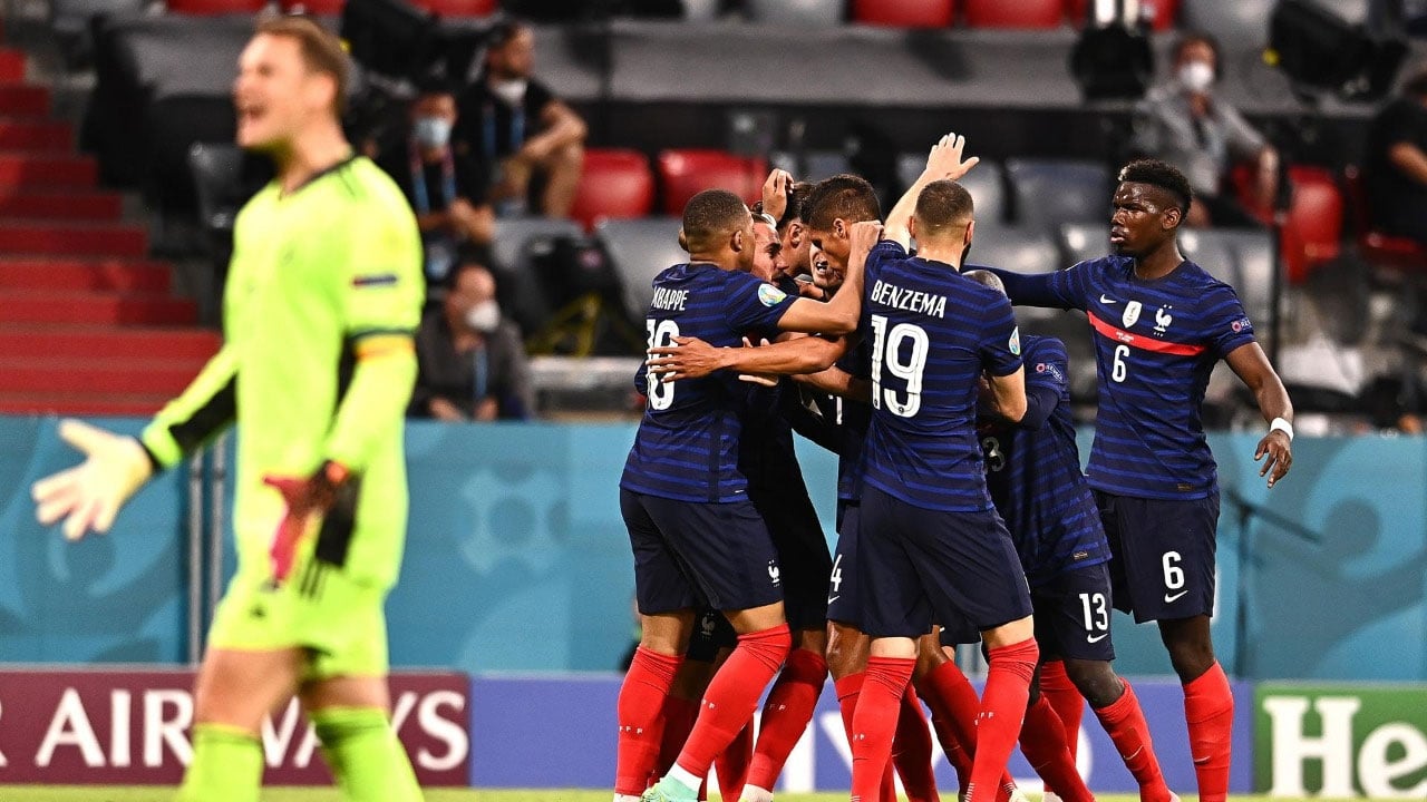 هوجو لوريس يُبرر تجاهل منتخب فرنسا «مناهضة العنصرية»