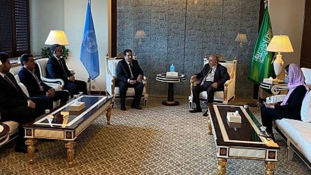 «المعلمي» يلتقي وفد رئاسة أمن الدولة المشارك بمؤتمر مكافحة الإرهاب