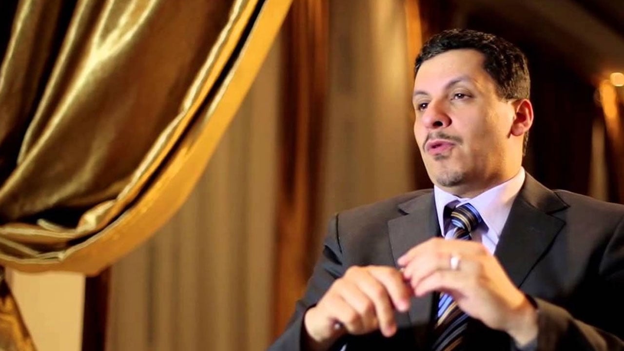 وزير خارجية اليمن يجدد التحذير من «صافر».. وقصف الحوثيين للمدنيين