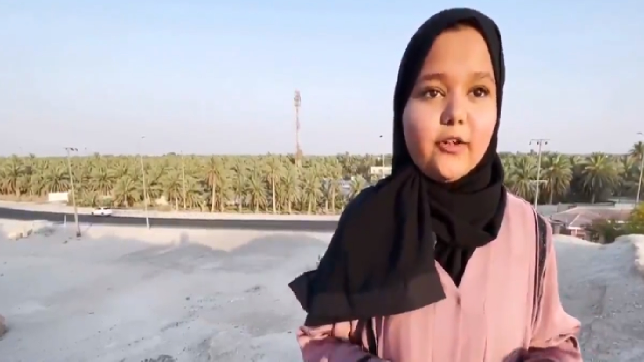بالفيديو.. موهبة سعودية تؤدي وصلات كوميدية بلهجة حساوية ولغة هندية