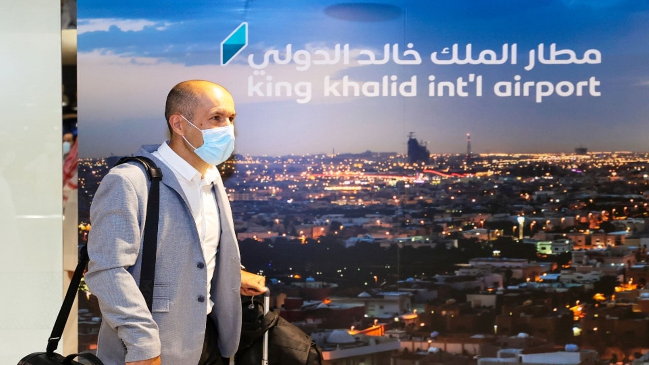 ليوناردو جارديم يصل الرياض لبدء مهمته مع الهلال