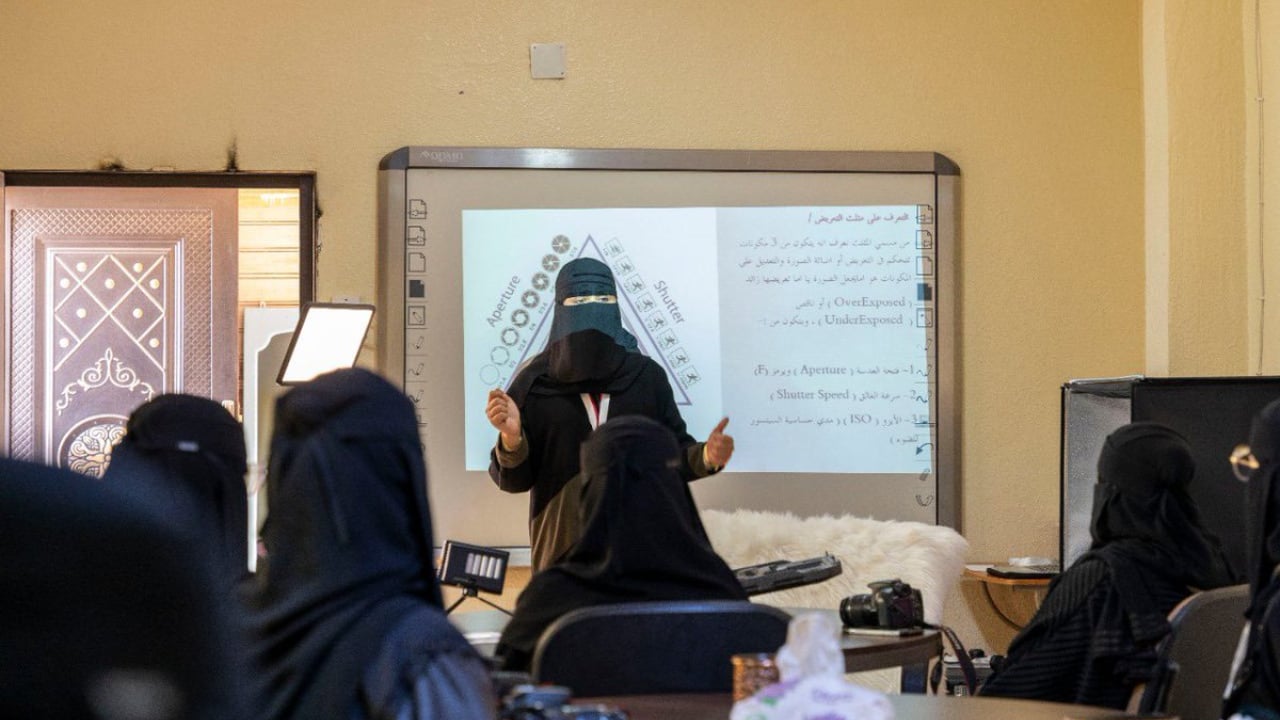 تأهيل 40 فتاة بمجالات التصوير والأفلام بملتقى «حكاية عدسة» بالجوف