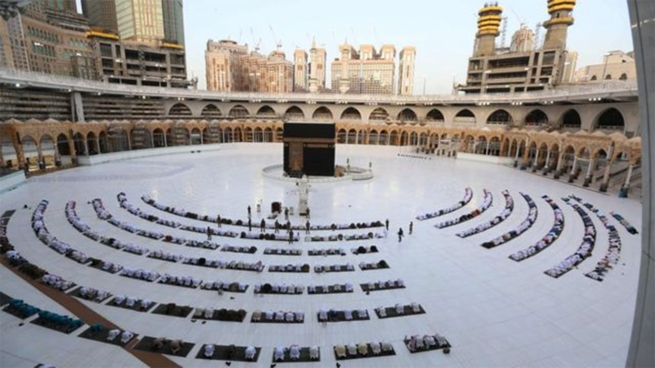 الكويت تُشيد بجهود السعودية في إنجاح موسم الحج في ظل جائحة كورونا