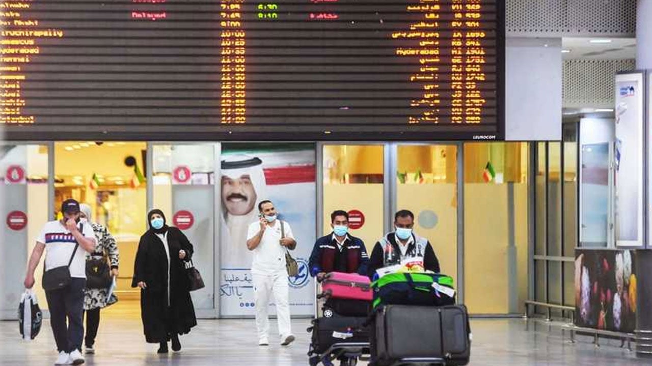 الكويت: إعفاء المحصنين القادمين للبلاد من دفع رسوم فحص كورونا