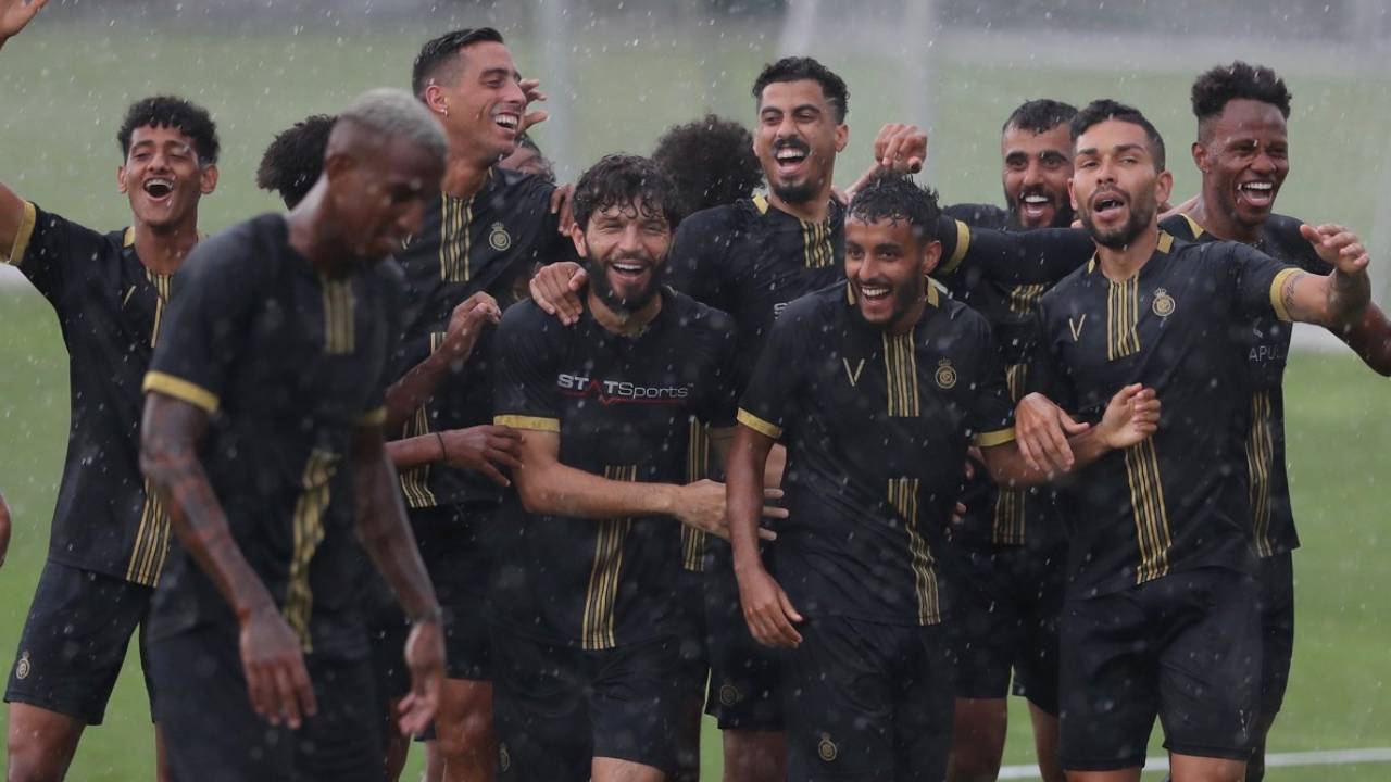 بيتروس خارج الصورة.. مفاجآت مدوية في قائمة النصر الآسيوية