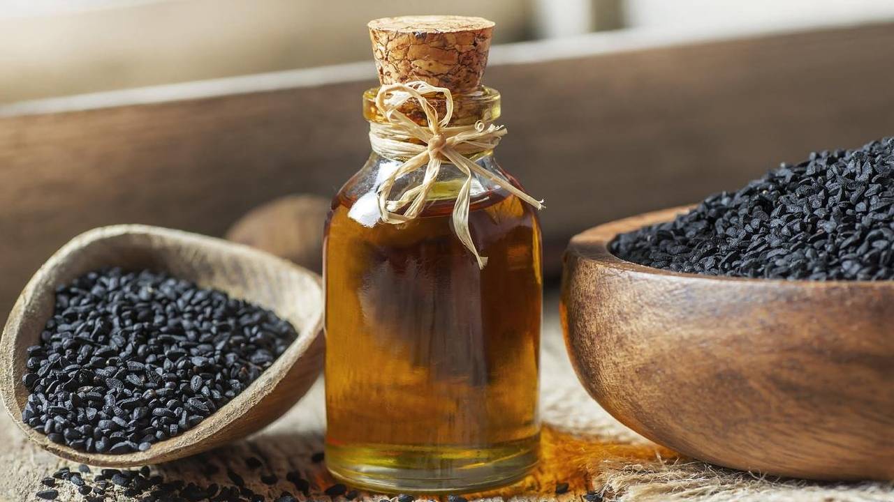 7 فوائد صحية لزيت حبة البركة.. لا تغفلها