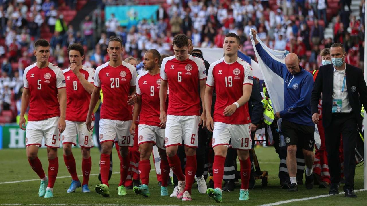 يويفا يمنح فريق «إنقاذ إريكسن» جائزة الرئيس