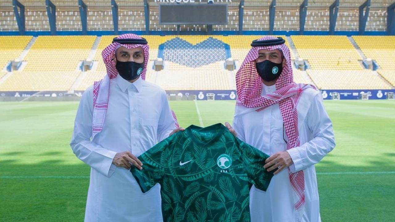 بتوصية من «رينارد».. «مرسول بارك» يستضيف مباريات الأخضر