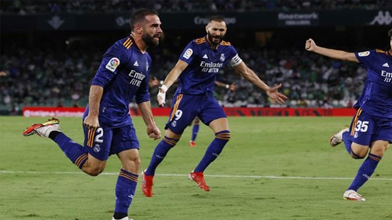 ريال مدريد يتخطى بيتيس بصعوبة ويتصدر الدورى الإسبانى مؤقتًا