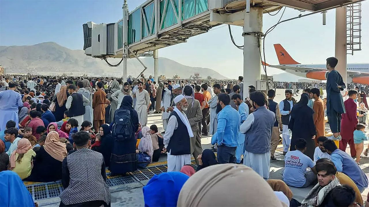 الدفاع الأمريكية: أخرجنا كل الطيارين العسكريين الأفغان.. وسنلاحق الإرهابيين