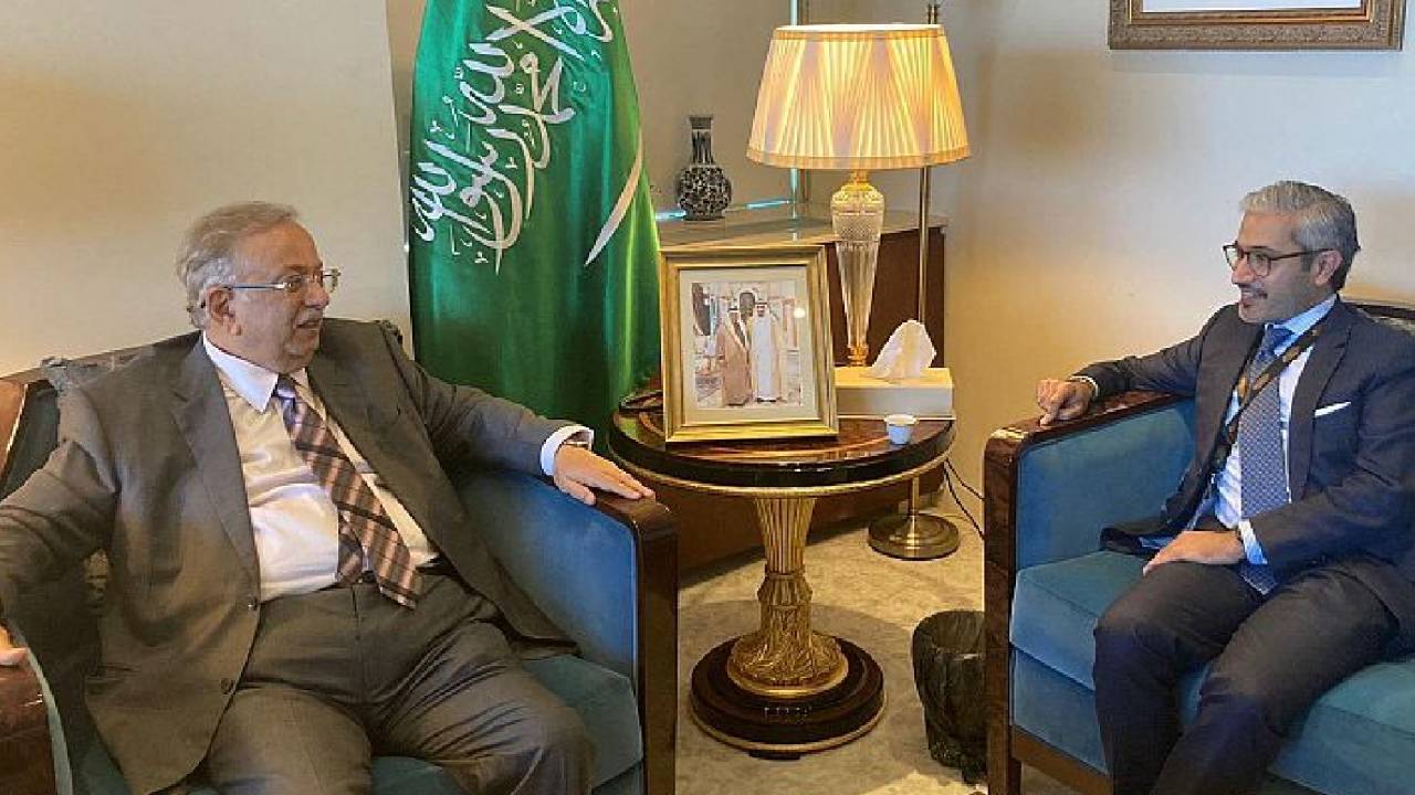 المعلمي ومندوب الإمارات بالأمم المتحدة يبحثان الموضوعات المشتركة والقضايا الدولية