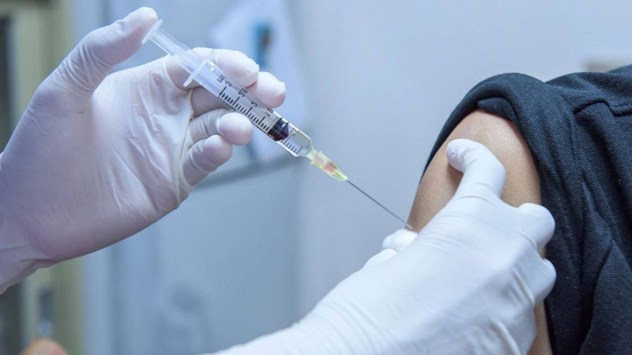الصحة الأردنية تعلن بدء تلقيح الجرعة الثالثة لأصحاب هذه الأمراض